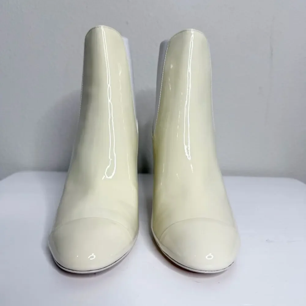 Chanel Resort 2022 Ivory Chelsea Ankle Boots Interlocking CC Logo Patent Size 37